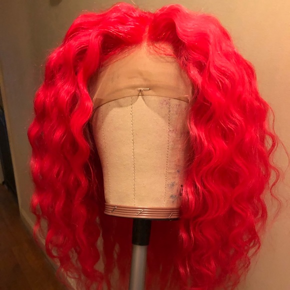 Handcrafted pink wig - Picture 2 of 3